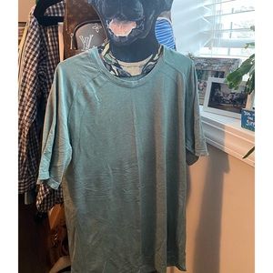 Size Medium Lululemon t-shirt